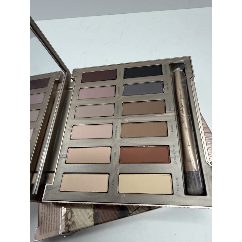 Urban Decay Naked Ultimate Basics All Matte All Naked Blending/Smudger Open Box - Picture 4 of 5